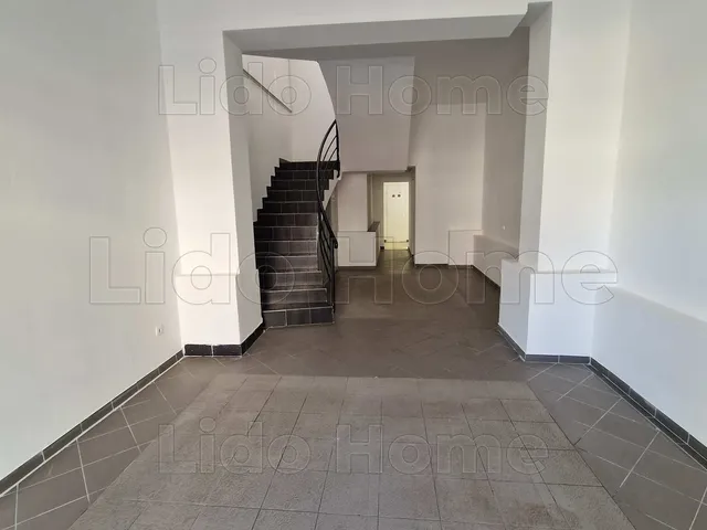 Kiadó kereskedelmi és ipari ingatlan Székesfehérvár 106 nm