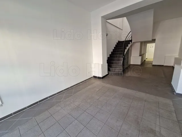 Kiadó kereskedelmi és ipari ingatlan Székesfehérvár 106 nm