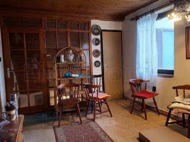 Eladó ház Székesfehérvár, Maroshegy 242 nm