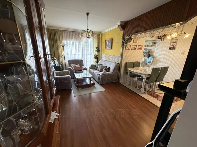 Eladó lakás Várpalota 69 nm