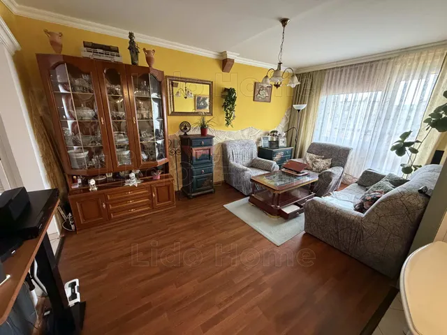 Eladó lakás Várpalota 69 nm