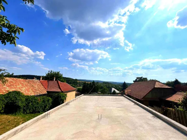 Eladó telek Bakonycsernye 2094 nm