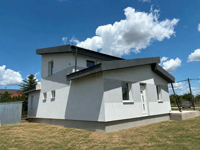 Eladó ház Polgárdi 180 nm