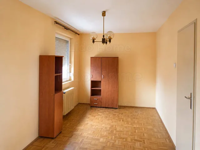 Eladó lakás Székesfehérvár, Öreghegy 243 nm