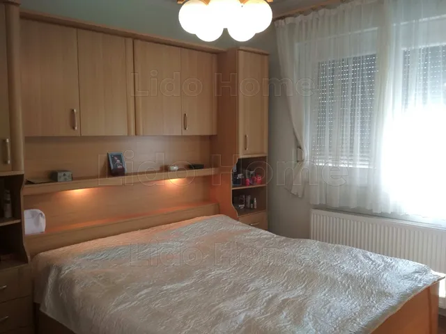 Eladó lakás Székesfehérvár, Íróutcák 82 nm
