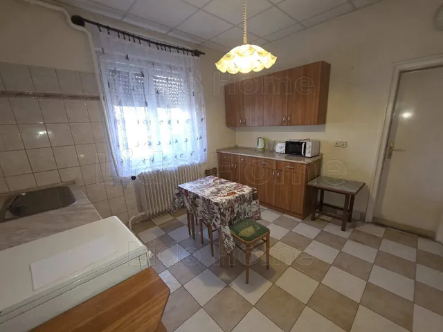 Eladó ház Székesfehérvár, Váralja 100 nm