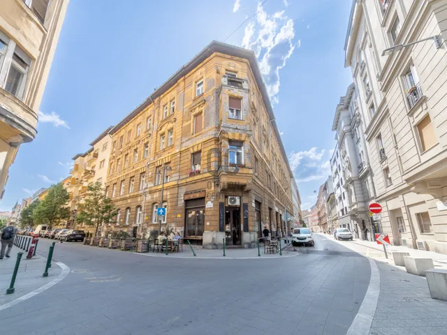 Eladó lakás Budapest VIII. kerület, Palotanegyed 119 nm
