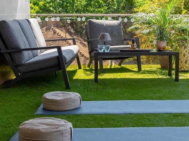 Eladó kereskedelmi és ipari ingatlan Budapest XIV. kerület, Herminamező 250 nm