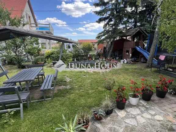 Eladó ház Szentkirályszabadja, Gárdonyi Géza utca 190 nm