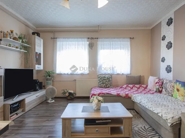 Eladó ház Szentkirályszabadja 130 nm