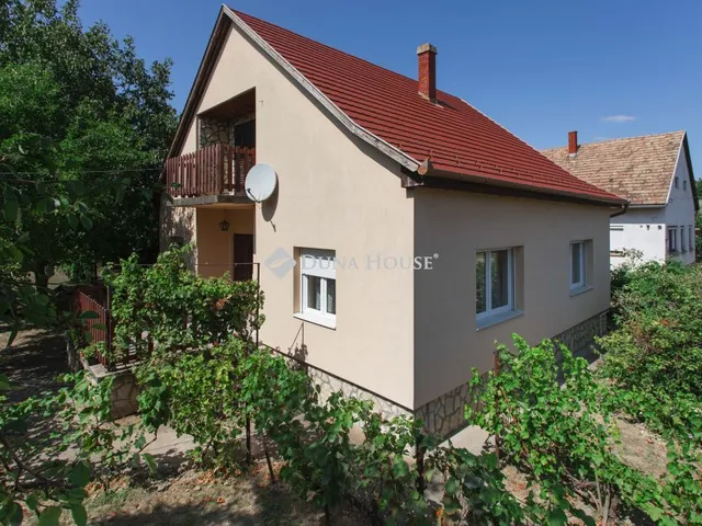 Eladó ház Balatonfőkajár 110 nm