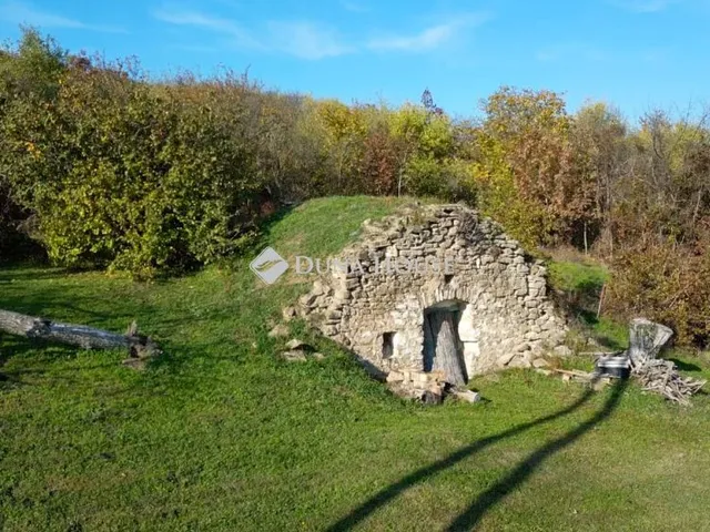 Eladó telek Tihany 2840 nm