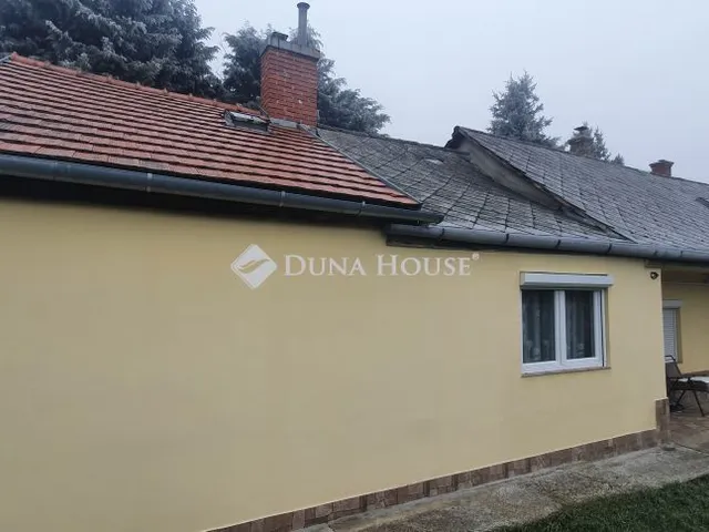 Eladó ház Csajág 90 nm