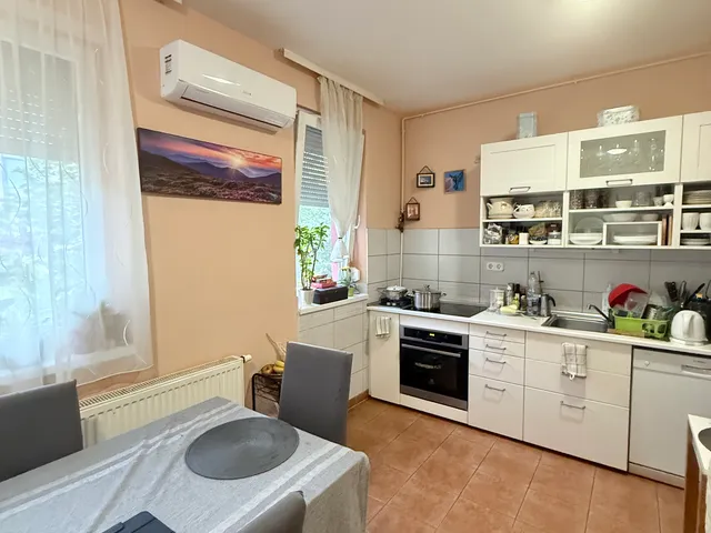 Eladó lakás Veszprém 60 nm