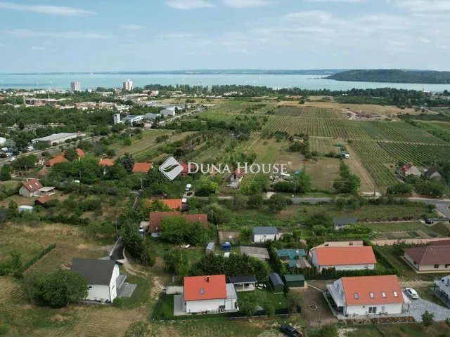 Eladó telek Balatonfüred 1143 nm