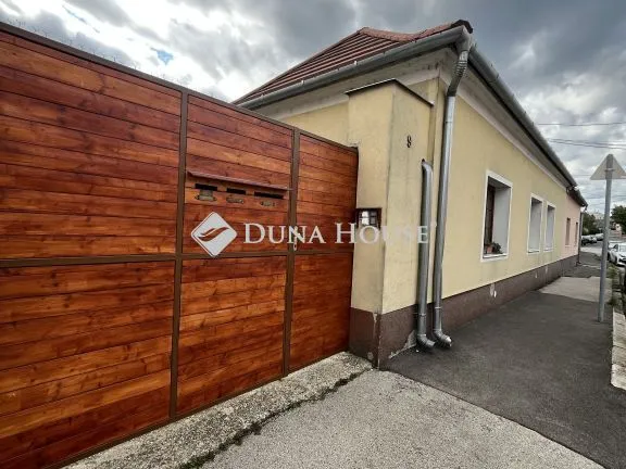 Eladó ház Veszprém 67 nm