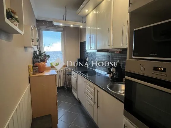 Eladó lakás Várpalota 54 nm