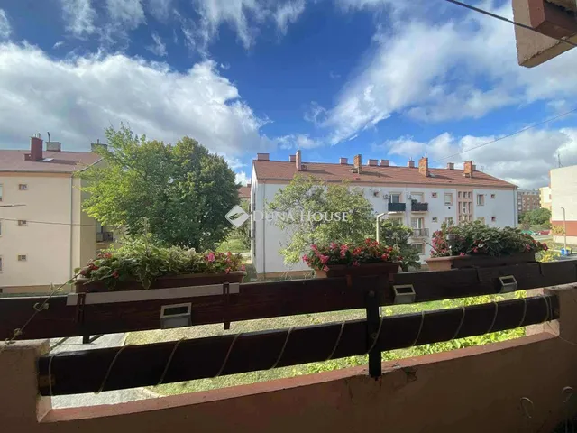 Eladó lakás Várpalota 54 nm