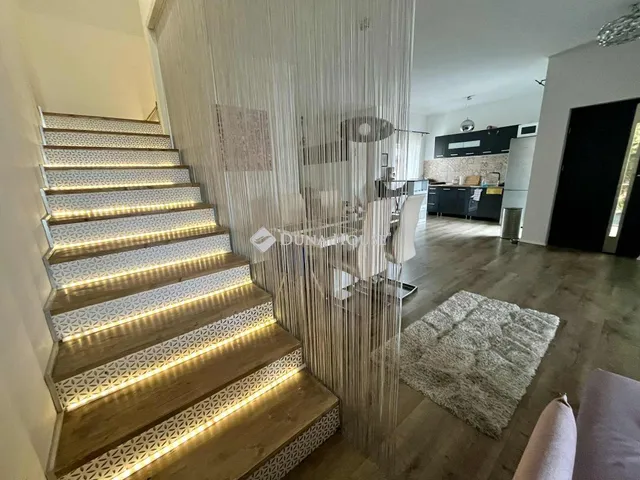 Eladó ház Zánka 180 nm