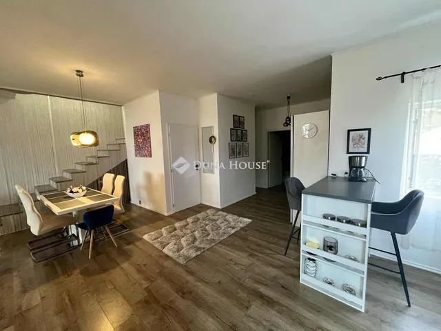 Eladó ház Zánka 180 nm