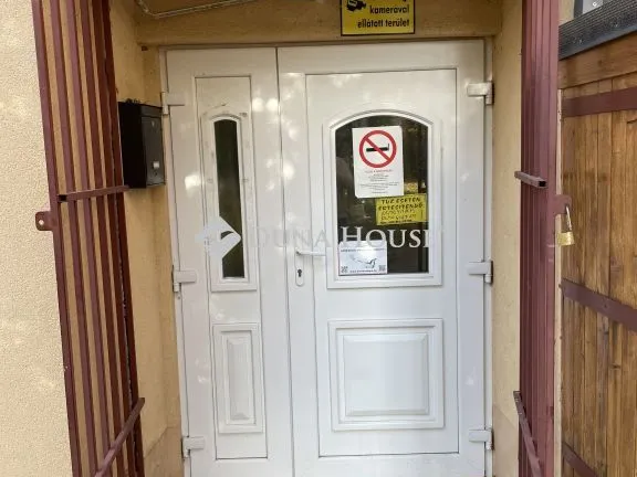 Eladó kereskedelmi és ipari ingatlan Ajka 135 nm