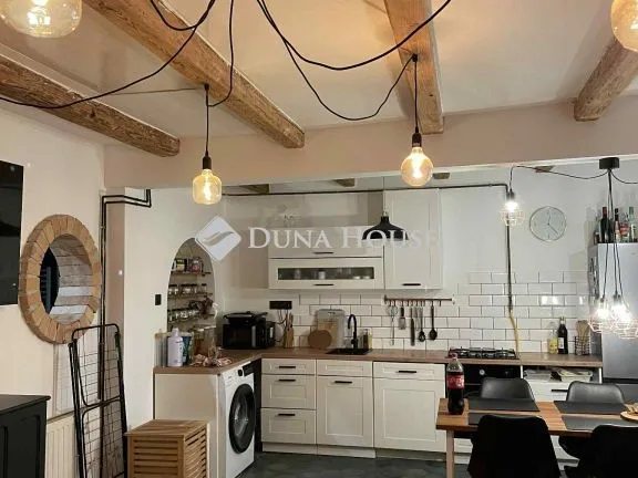 Eladó ház Ajka 70 nm