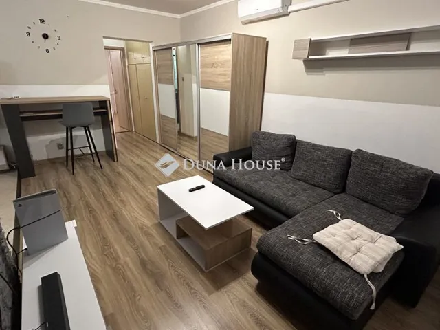 Eladó lakás Balatonalmádi 71 nm