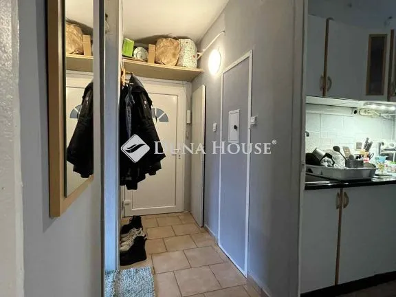 Eladó lakás Pétfürdő 59 nm