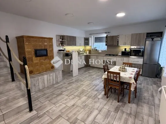 Eladó ház Herend 200 nm