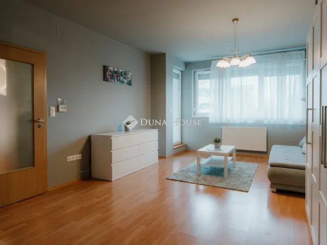 Eladó lakás Veszprém 56 nm