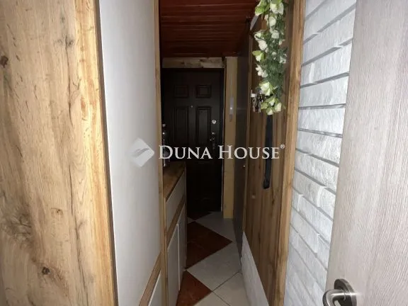 Eladó lakás Hajmáskér 42 nm