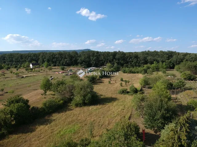 Eladó telek Pula 7276 nm
