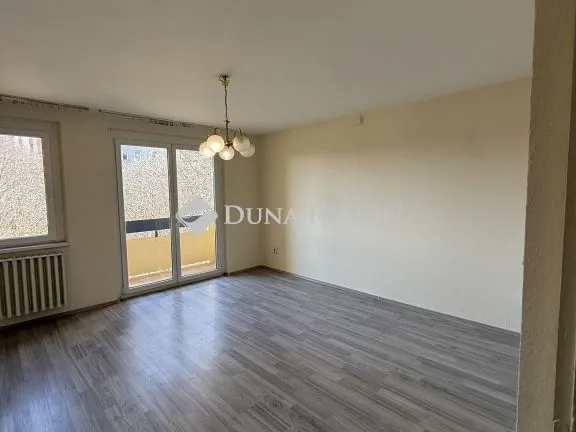 Eladó lakás Ajka 54 nm