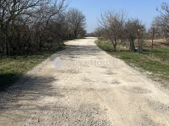 Eladó telek Várpalota 1937 nm