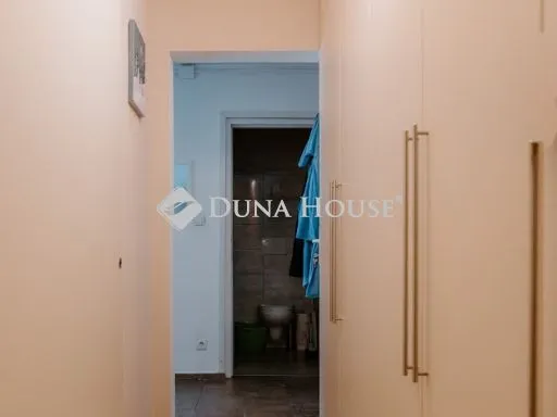 Eladó lakás Hajmáskér 34 nm