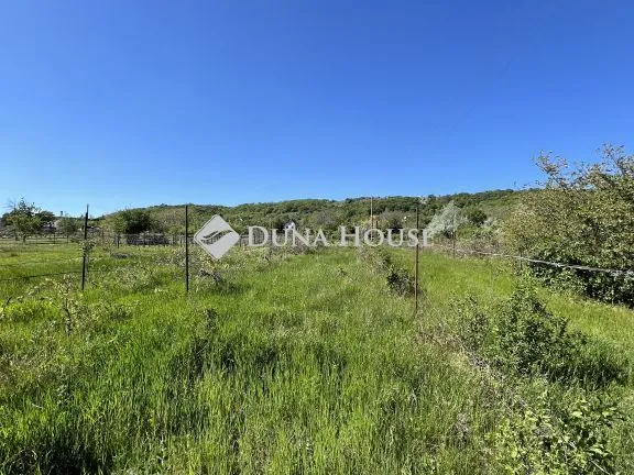 Eladó telek Várpalota 1712 nm