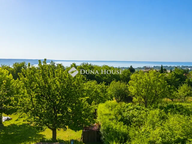 Eladó telek Balatonalmádi 1034 nm