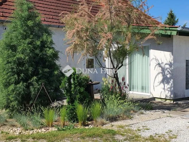 Eladó ház Vonyarcvashegy, Fő utca 96 nm