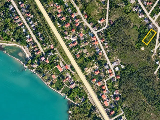 Eladó telek Balatonfűzfő, Kilátó utca 200 nm