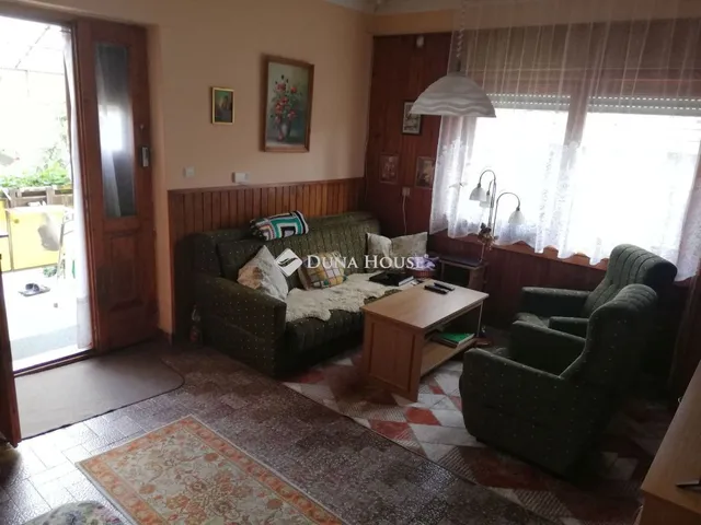 Eladó ház Szigetcsép, Petőfi Sándor utca 130 nm