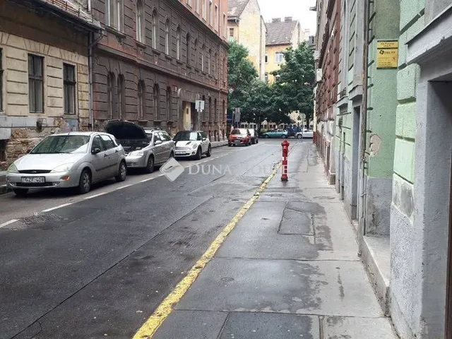 Kiadó kereskedelmi és ipari ingatlan Budapest VIII. kerület 90 nm