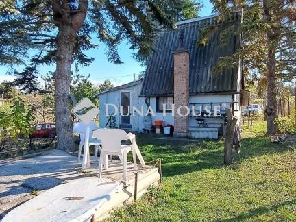 Eladó telek Mogyoród 772 nm