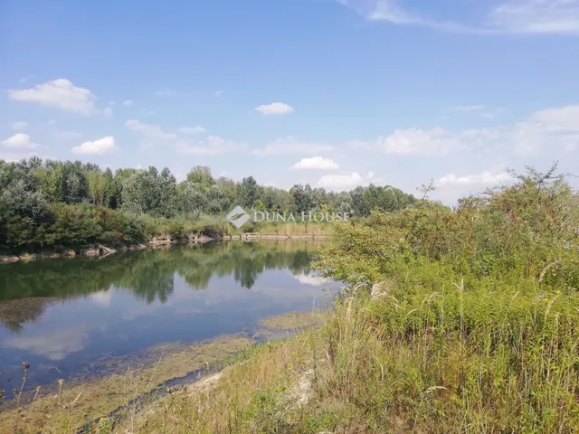 Eladó telek Dunaalmás 29924 nm