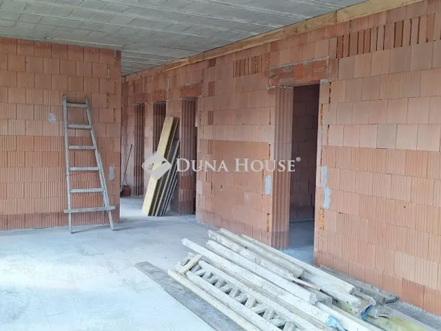 Eladó ház Erdőkertes 120 nm