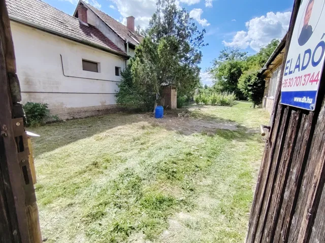Eladó lakás Cegléd 110 nm