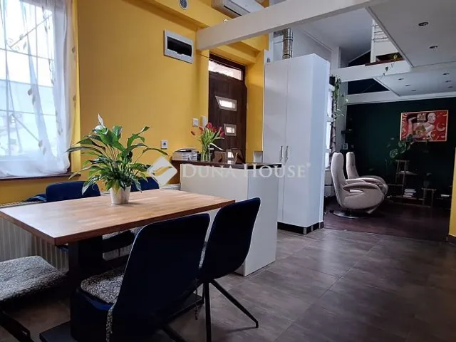 Eladó lakás Budapest VIII. kerület 70 nm