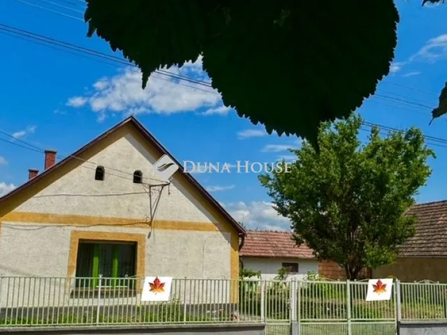 Eladó ház Tamási 80 nm