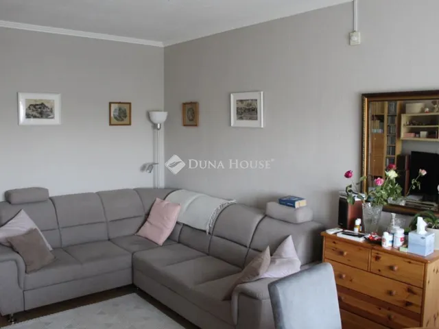 Eladó lakás Budapest XV. kerület 54 nm