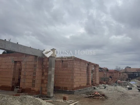 Eladó ház Vecsés 160 nm