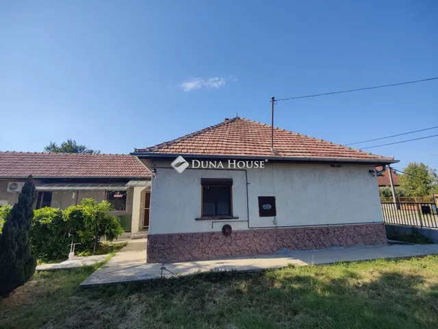 Eladó ház Úri 86 nm